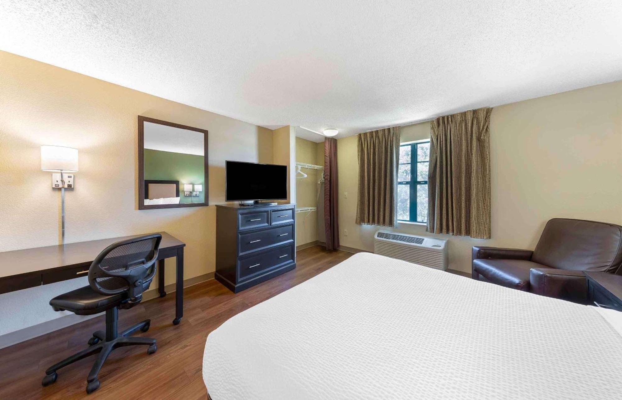 Extended Stay America Suites - Houston - Galleria - Uptown Zewnętrze zdjęcie